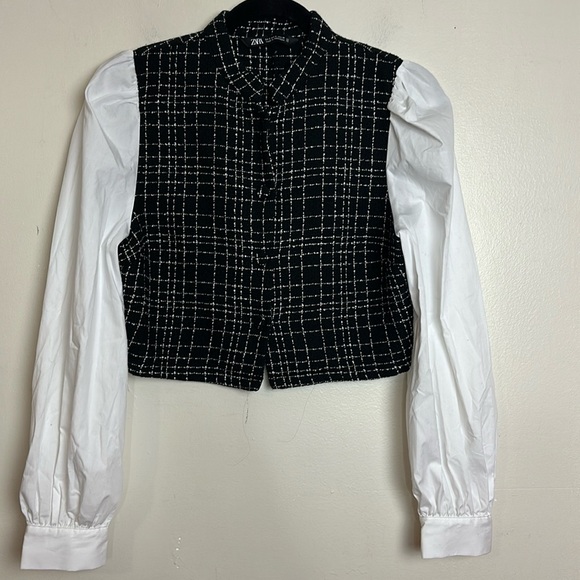 ZARA Black & White Plaid Cropped Vest with White Puff Sleeves - Picture 6 of 11